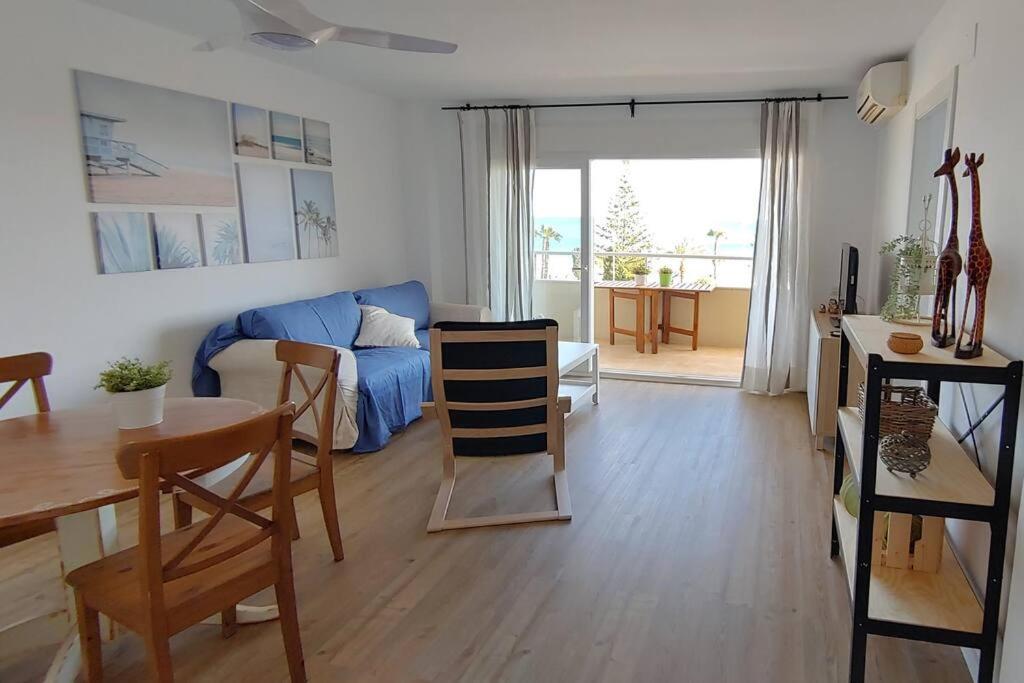 Precioso Apartamento Frente A La Playa Torre Del Mar Exterior photo