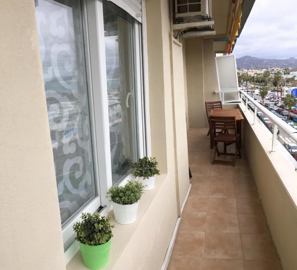Precioso Apartamento Frente A La Playa Torre Del Mar Exterior photo